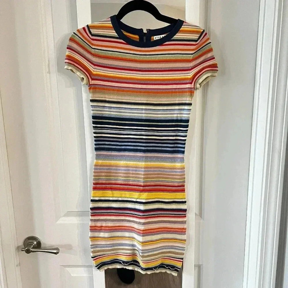 Alice + Oliva Striped Short Sleeve Dress Size XS Color Pink Blue - Picture 1 of 7